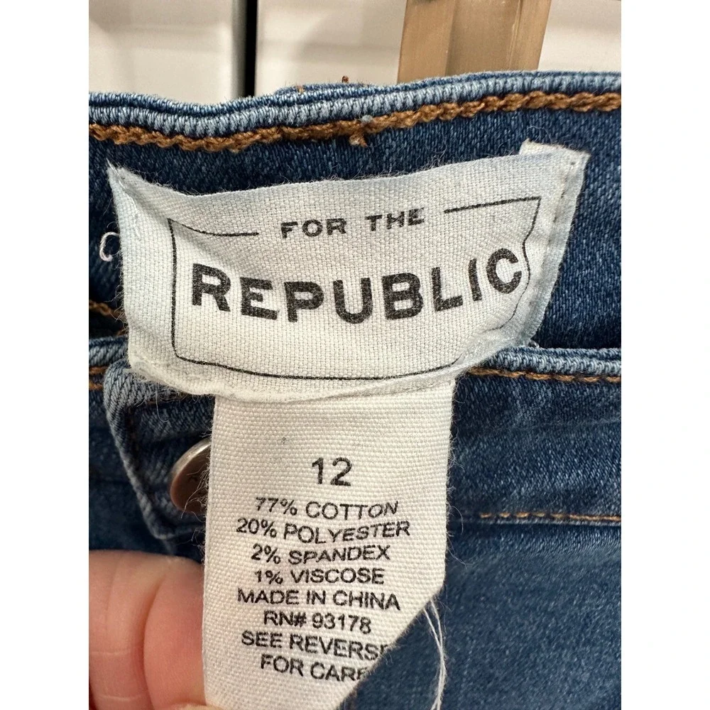 For The Republic Womens Cropped Flare Jeans Blue Raw Fringe Hem Size 12 - Picture 2 of 5